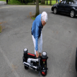 Składana hulajnoga elektryczna z pilotem - Image 5